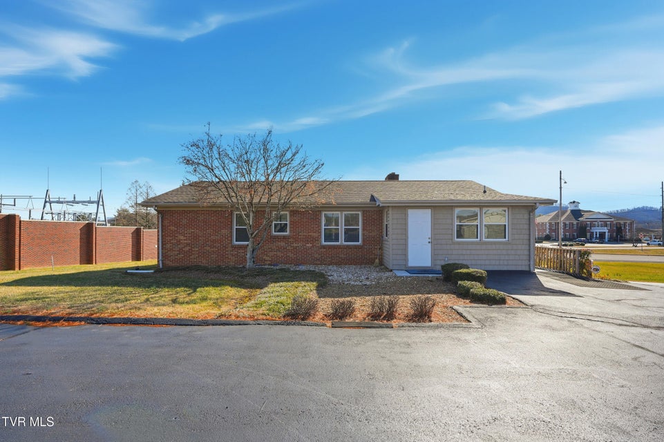 Photo #31: 1510 Bluff City Highway