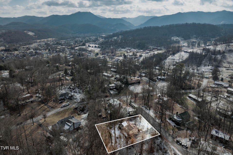 Photo #67: 108 Saratoga Circle