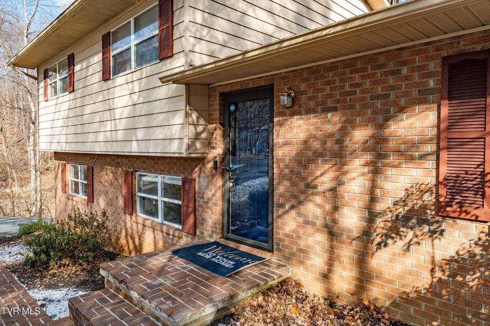 Photo #6: 108 Saratoga Circle