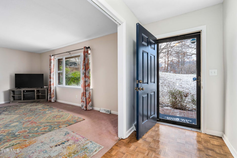 Photo #7: 108 Saratoga Circle