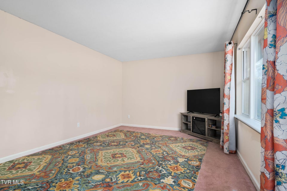 Photo #9: 108 Saratoga Circle