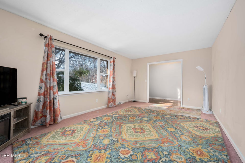 Photo #10: 108 Saratoga Circle