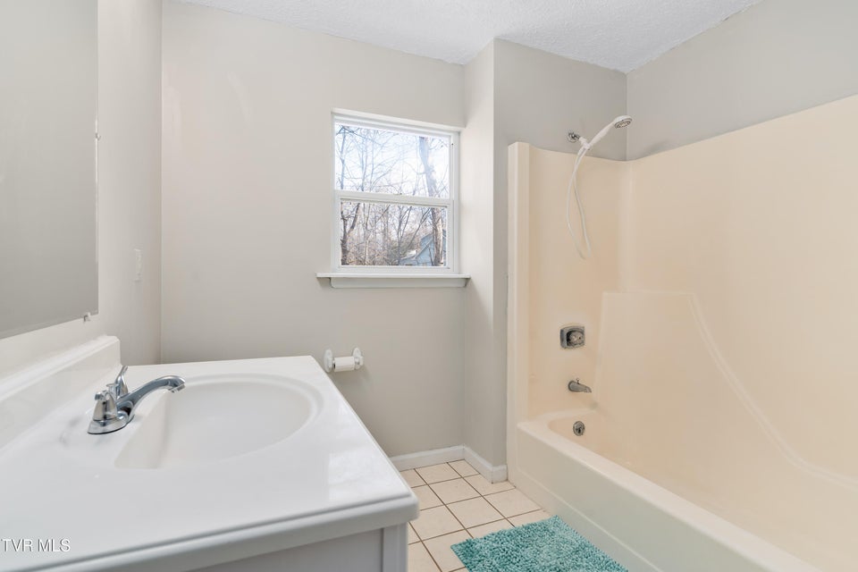 Photo #17: 108 Saratoga Circle