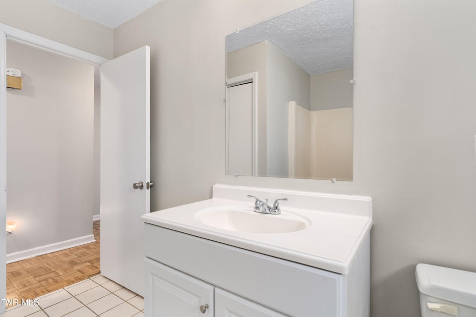 Photo #18: 108 Saratoga Circle