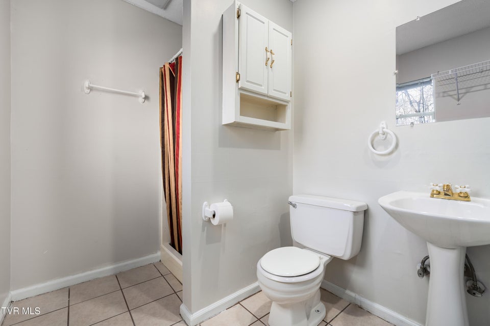 Photo #33: 108 Saratoga Circle