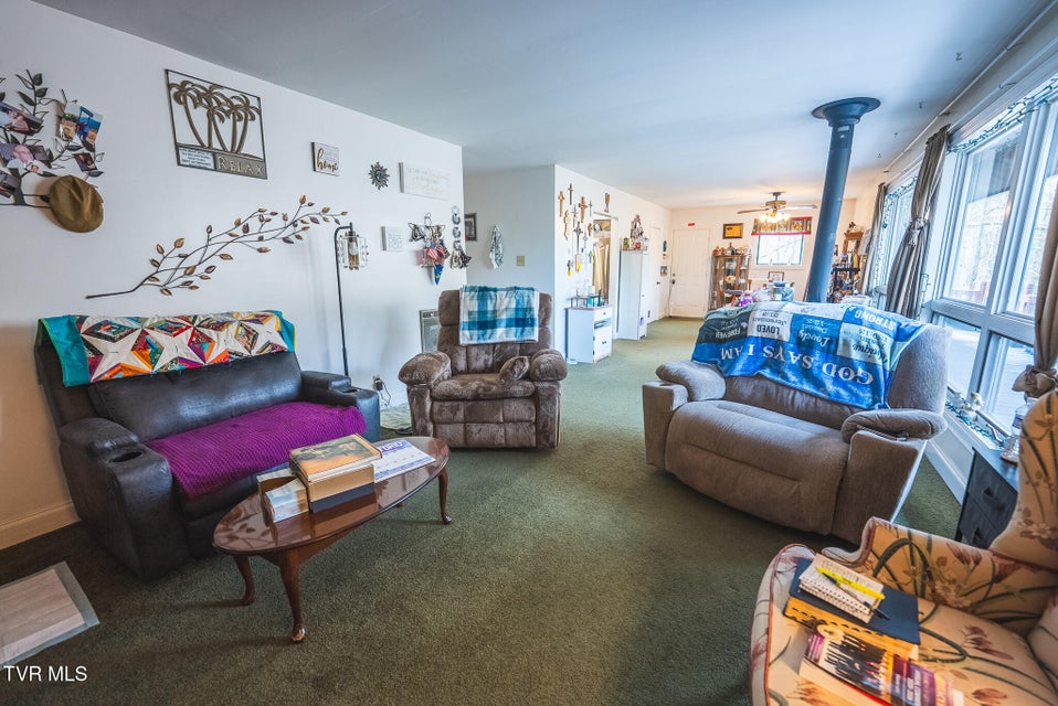 Photo #10: 170 & 158 Dalson Road