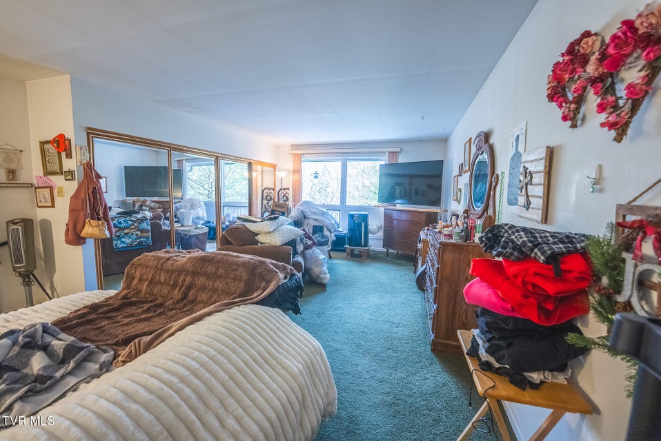 Photo #14: 170 & 158 Dalson Road