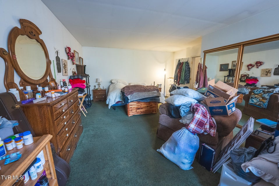 Photo #15: 170 & 158 Dalson Road