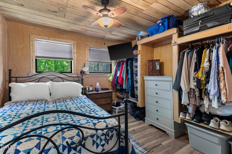 Photo #7: 236 Beech Street