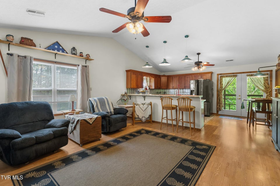 Photo #32: 236 Beech Street