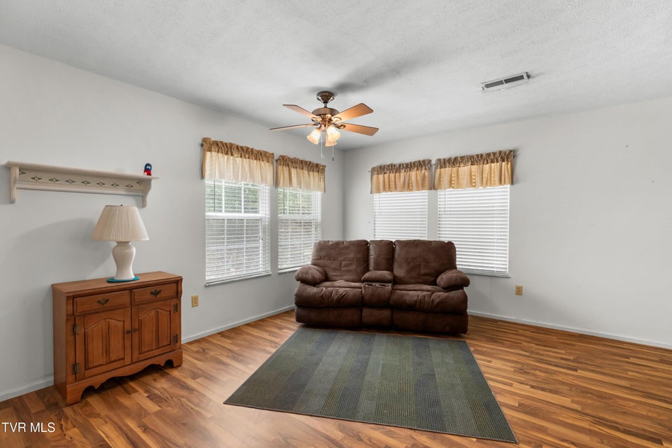 Photo #79: 236 Beech Street