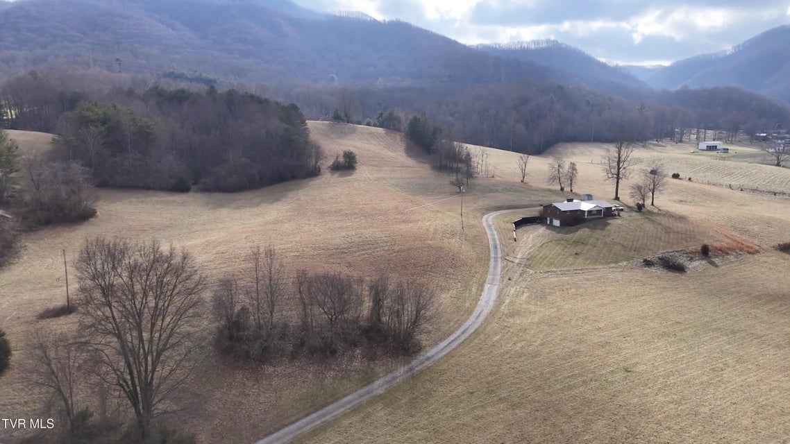 Photo #10: 0000 Sinking Creek Road