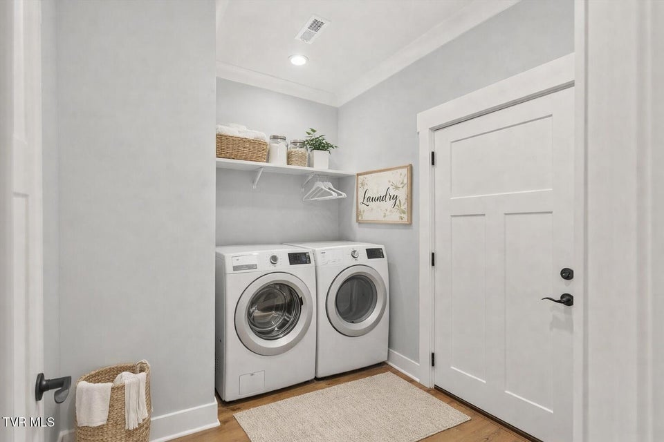 Photo #26: 699 Twilight Falls