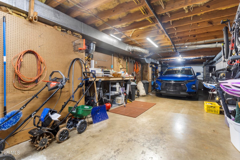 Photo #77: 2112 Knob Creek Road