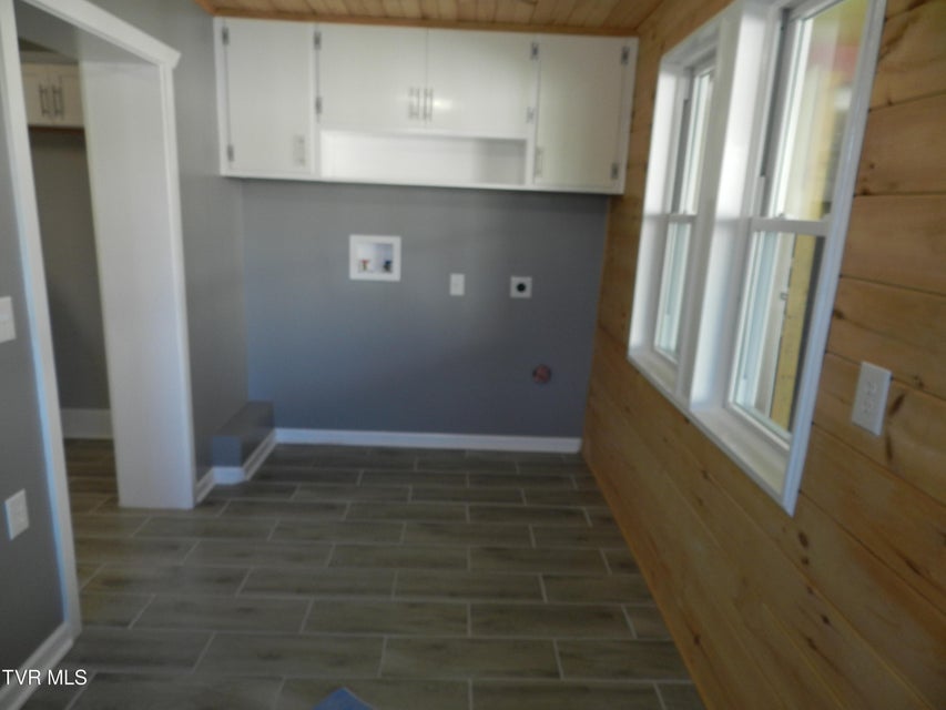 Photo #27: 460 Park Street