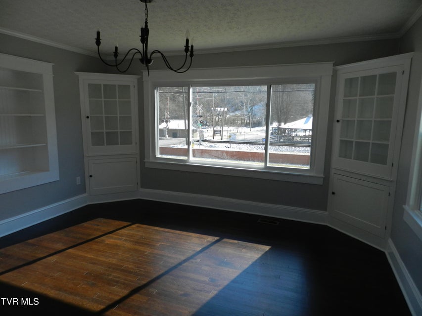 Photo #15: 460 Park Street