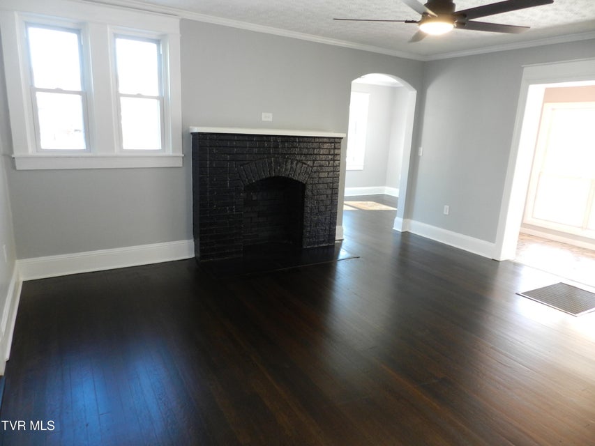 Photo #8: 460 Park Street