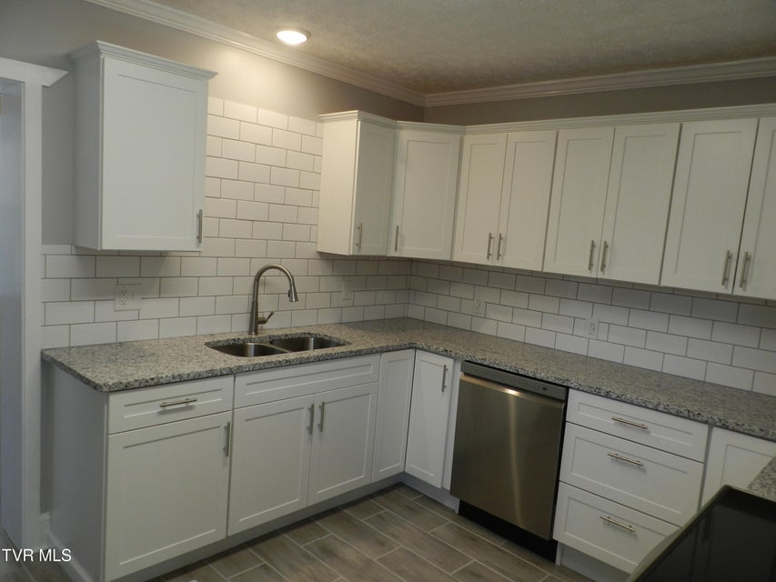 Photo #22: 460 Park Street