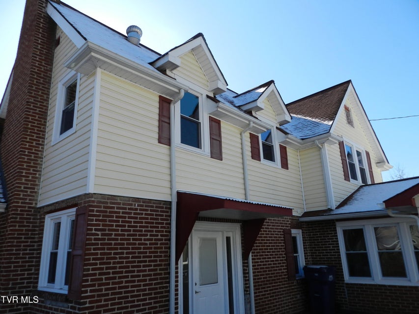 Photo #5: 460 Park Street