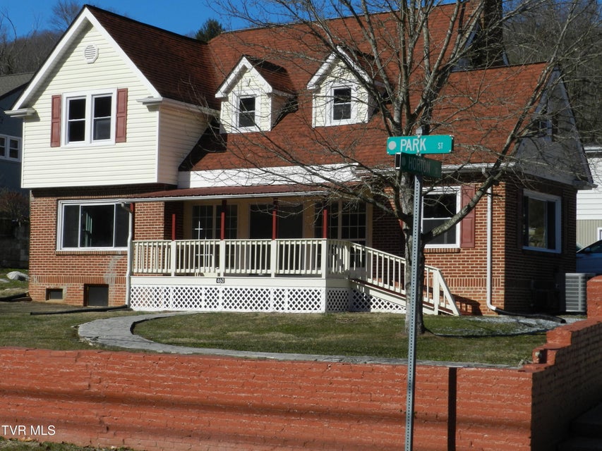 Photo #3: 460 Park Street