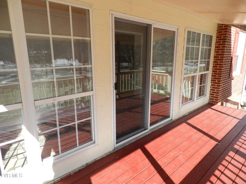 Photo #64: 460 Park Street