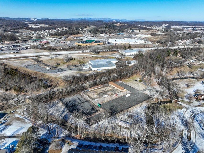 Photo #31: 160 Creekside Trail