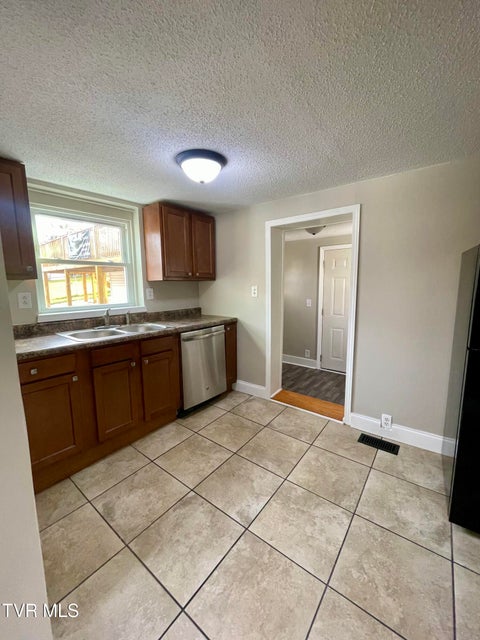 Photo #27: 2412 Bradley Street