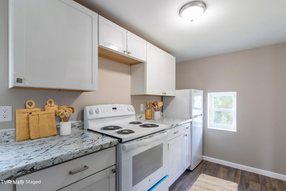 Photo #36: 2416 Bradley Street