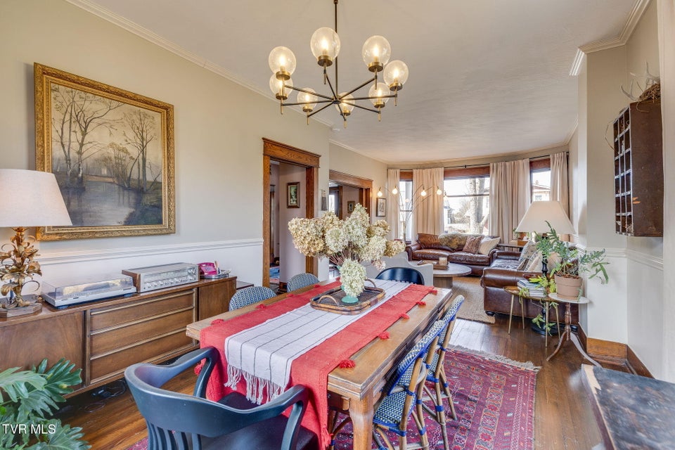 Photo #11: 717 Pine Street