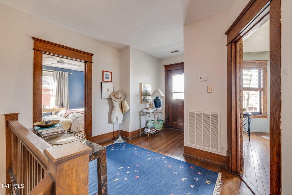 Photo #24: 717 Pine Street