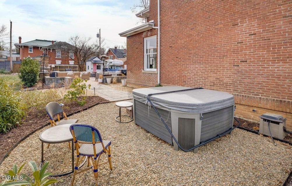 Photo #40: 717 Pine Street