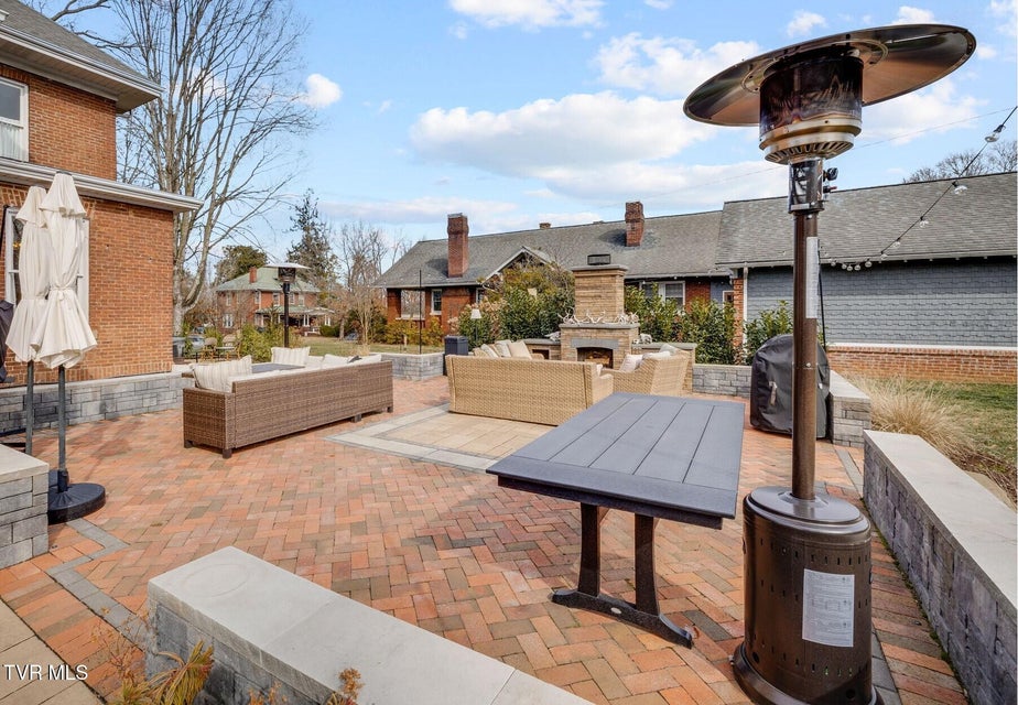 Photo #38: 717 Pine Street