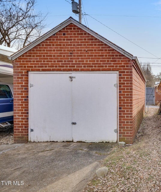 Photo #42: 717 Pine Street