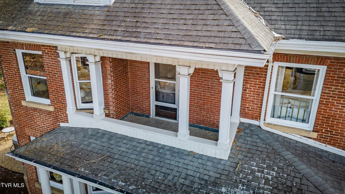 Photo #36: 717 Pine Street