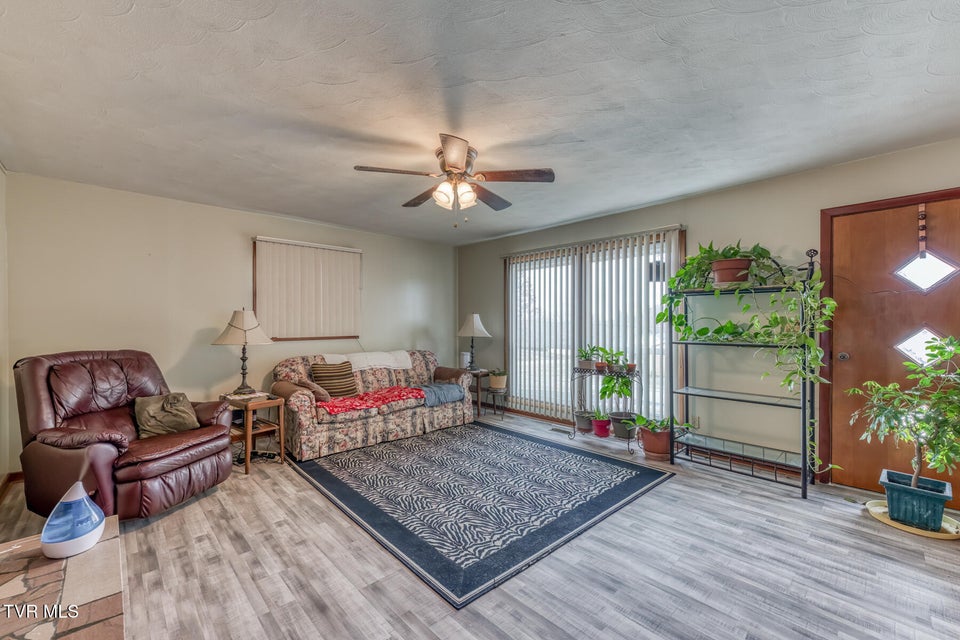 Photo #5: 215 Linda Street