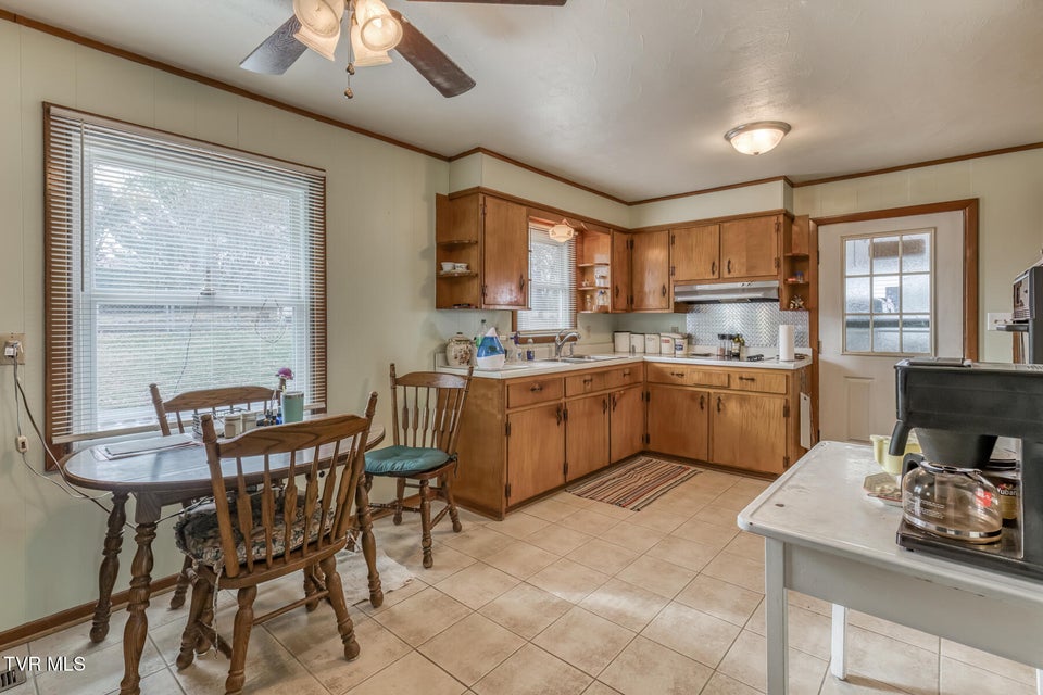 Photo #15: 215 Linda Street