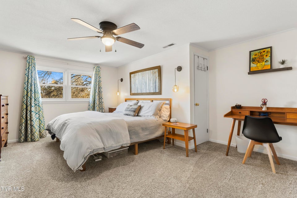 Photo #41: 2112 Knob Creek Road