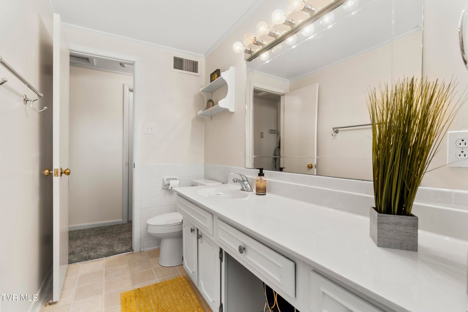 Photo #42: 2112 Knob Creek Road