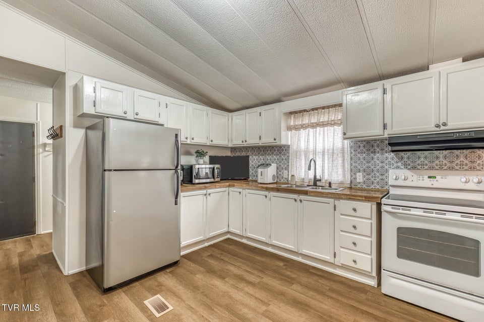 Photo #4: 355 Garrison Hollow Road