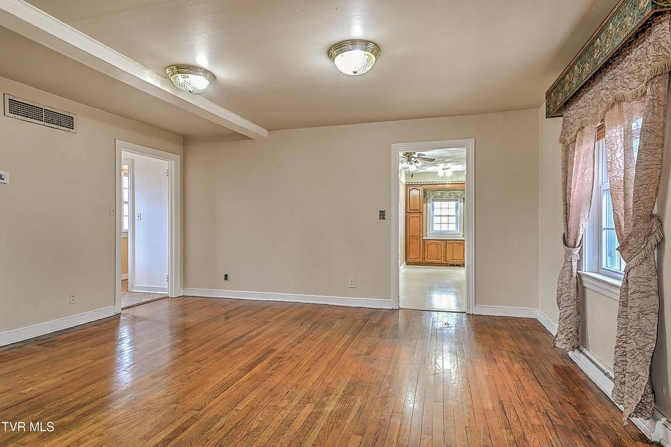 Photo #26: 818 Federal Street