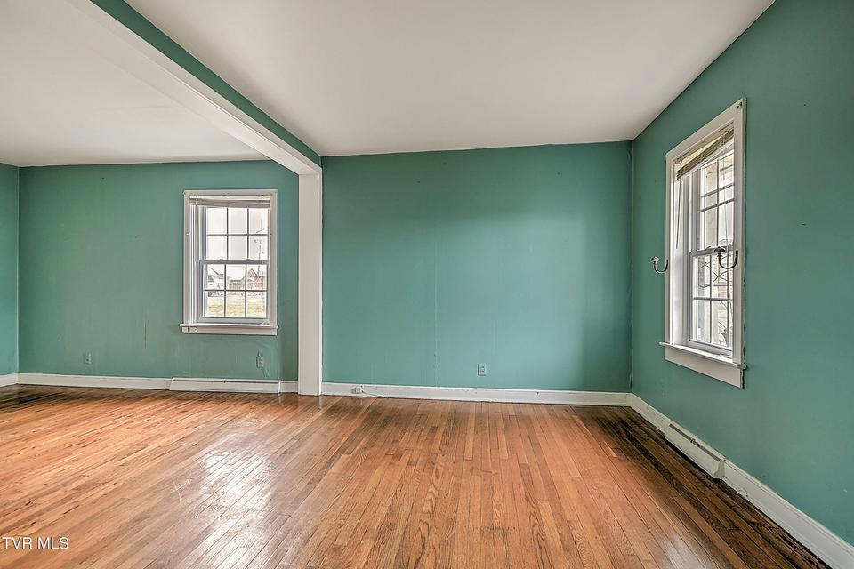 Photo #39: 818 Federal Street