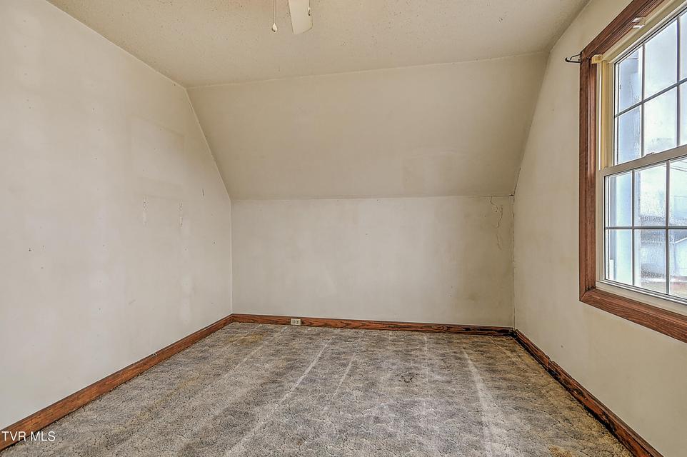 Photo #46: 818 Federal Street