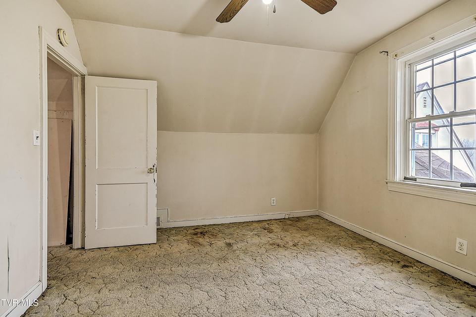 Photo #53: 818 Federal Street