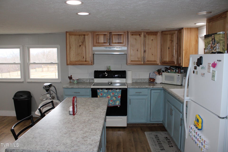 Photo #5: 7299 Blue Sky Ln Lane