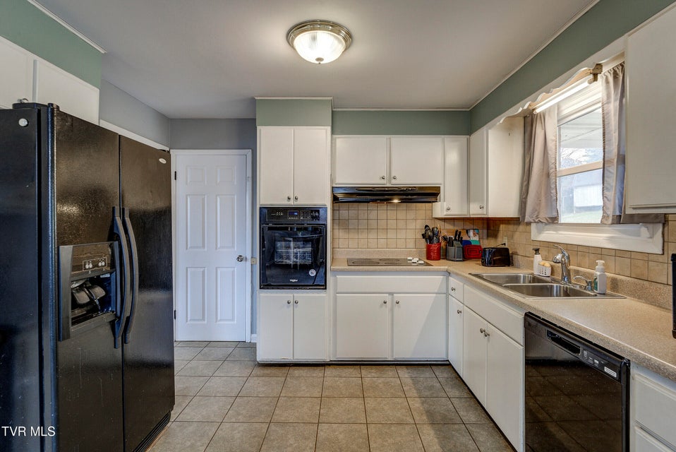 Photo #10: 1016 Whippoorwill Lane