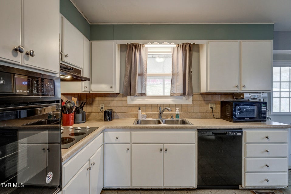 Photo #11: 1016 Whippoorwill Lane