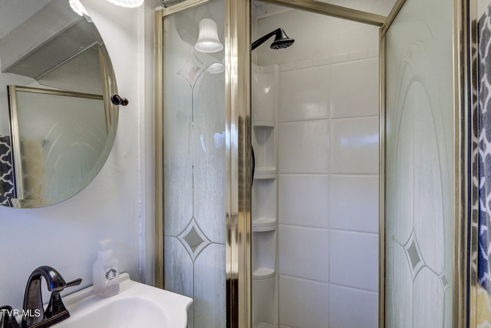 Photo #26: 1016 Whippoorwill Lane