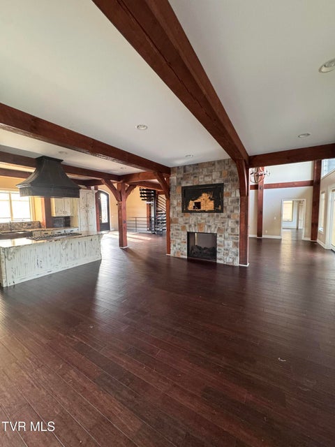 Photo #33: 211 Petty Lane