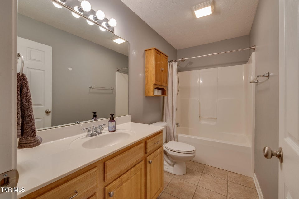 Photo #18: 518 Pilgrim Court