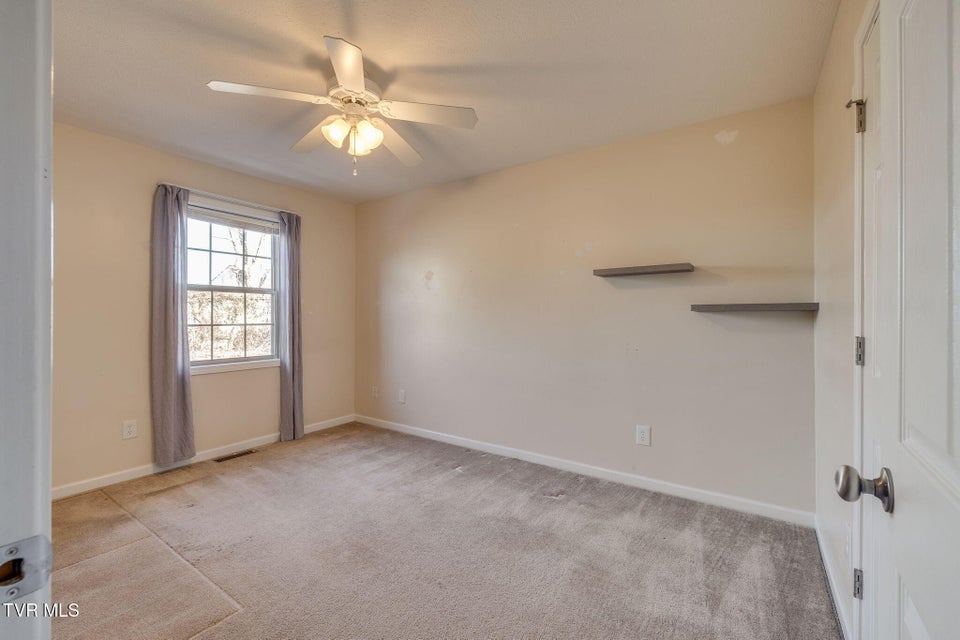 Photo #19: 518 Pilgrim Court